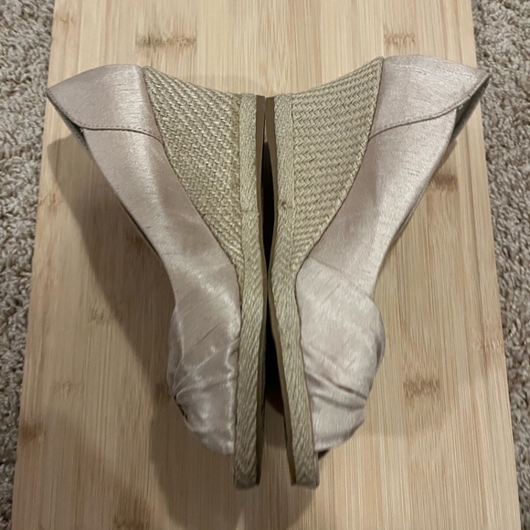 Life Stride beige Wedges - Picture 2 of 5